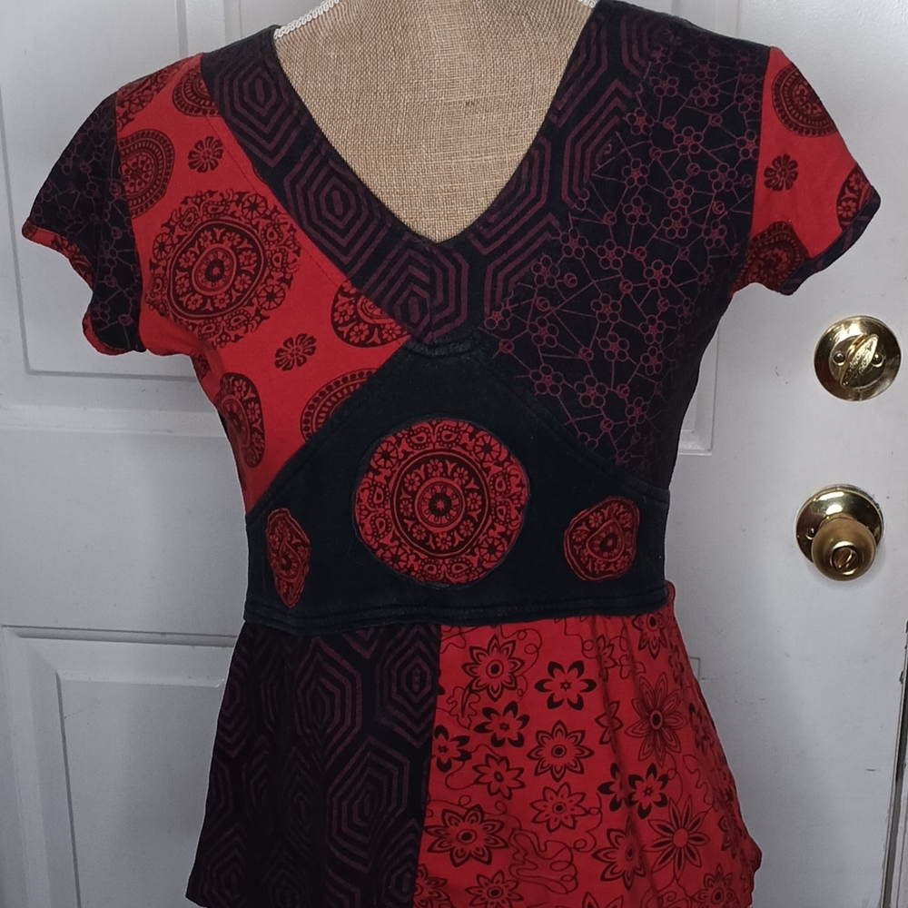 Midnight Sun Women's Red and Black Patterned Top